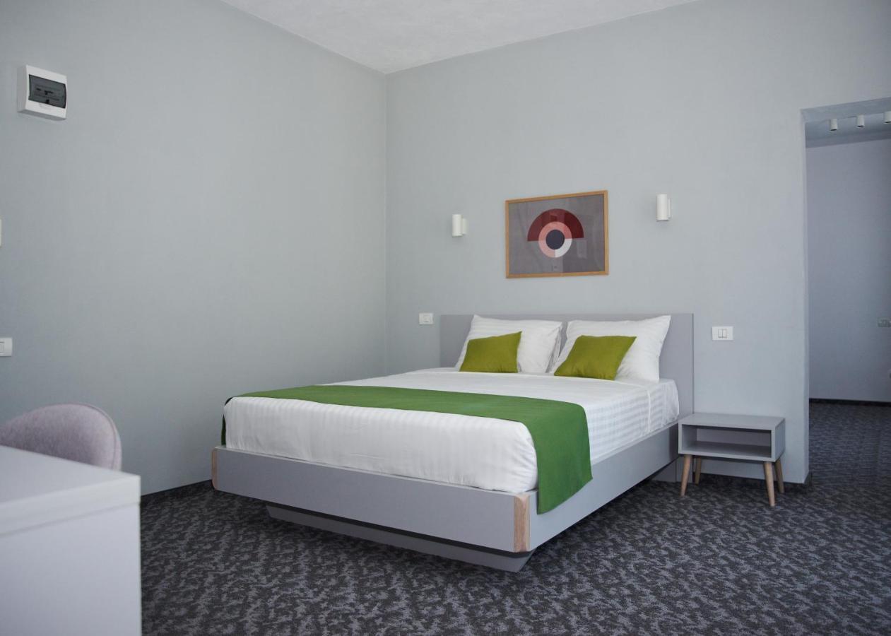 Astra Hotel Călimăneşti Kültér fotó